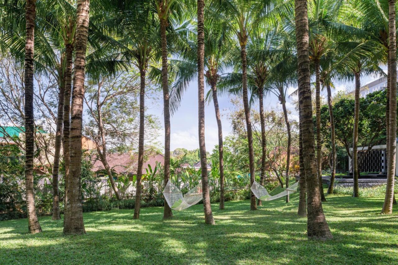 W Bali - Seminyak Hotel Exterior photo Hammock in the garden